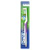 Oral-B Зубная щетка 3-Effect Classic средней жесткости 1 шт