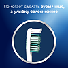 Oral-B Зубная щетка 3D White Whitening средней жесткости 1 шт