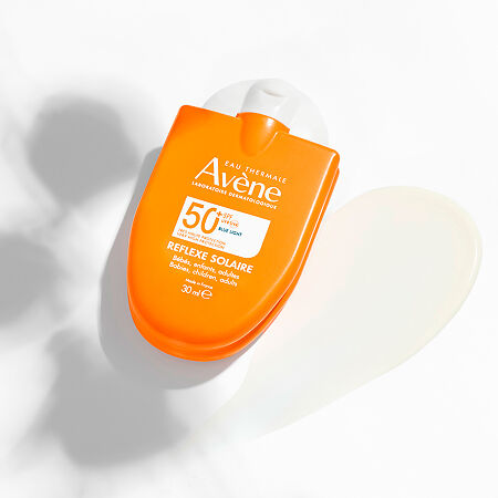 Avene Солнцезащитная компакт-эмульсия Sun Care Reflex для всей семьи SPF 50+ 30 мл 1 шт